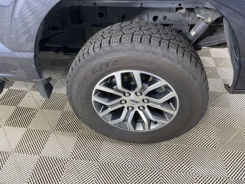 Used 2022 Ford F150 Lariat w/ Max Trailer Tow Package image 20