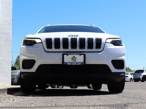 Used 2020 Jeep Cherokee Latitude FWD image 17