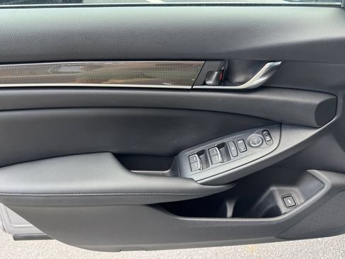 Used 2021 Honda Accord Sport image 27