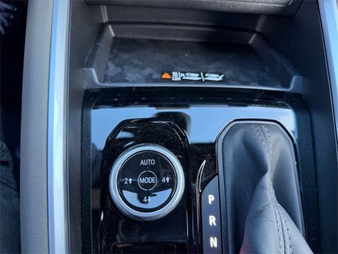 New 2026 Chevrolet Colorado ZR2 w/ Off-Road Front Bumper Package image 25