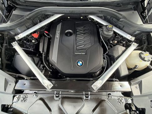 Used 2020 BMW X5 xDrive40i w/ M Sport Package AWD/4WD image 17