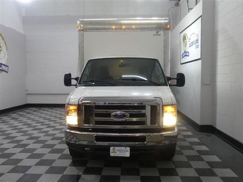 Used 2021 Ford E-350 and Econoline 350 Super Duty w/ Power Windows & Locks Group image 2