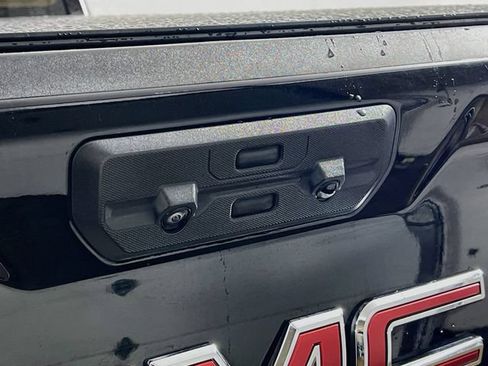 Used 2025 GMC Sierra 1500 AT4 w/ AT4 Premium Package AWD/4WD image 28