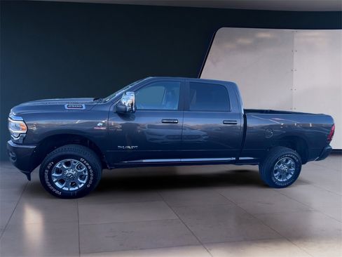 Used 2024 RAM 2500 Laramie image 2