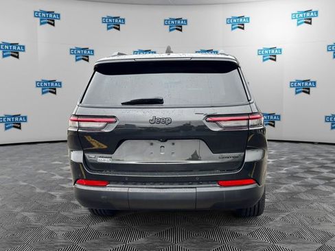 Certified 2023 Jeep Grand Cherokee L Limited w/ Black Appearance Package AWD/4WD image 5