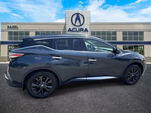 Used 2018 Nissan Murano SV w/ Premium Package AWD/4WD image 4