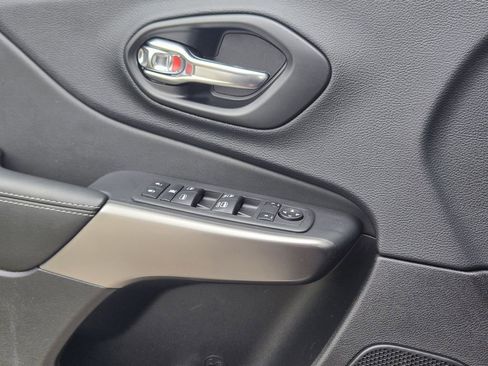 Used 2022 Jeep Cherokee Latitude Lux image 27