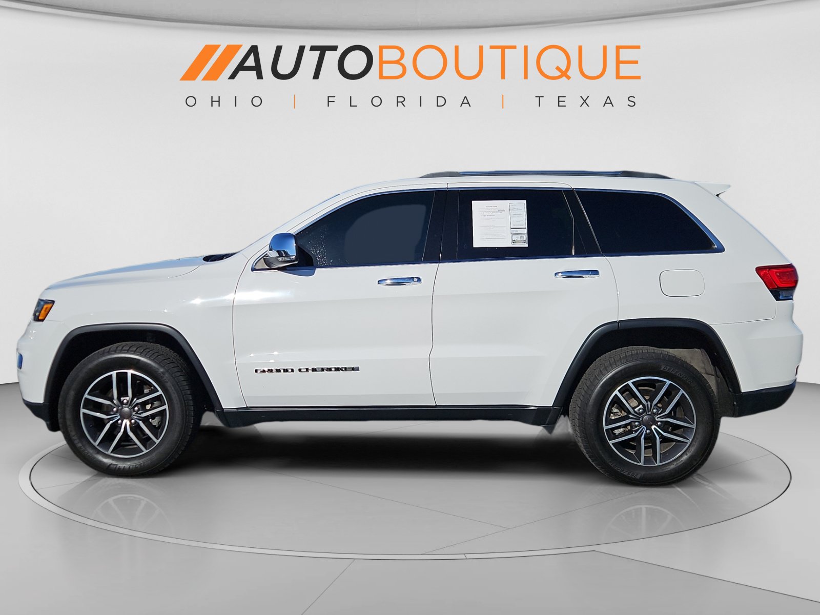Used 2019 Jeep Grand Cherokee Limited w/ Luxury Group II AWD/4WD image 2