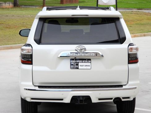 Used 2018 Toyota 4Runner Limited RWD image 31
