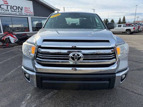 Used 2016 Toyota Tundra SR5 AWD/4WD image 8