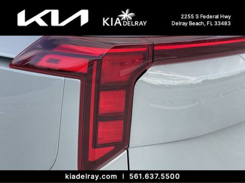 New 2026 Kia Carnival EX FWD image 7
