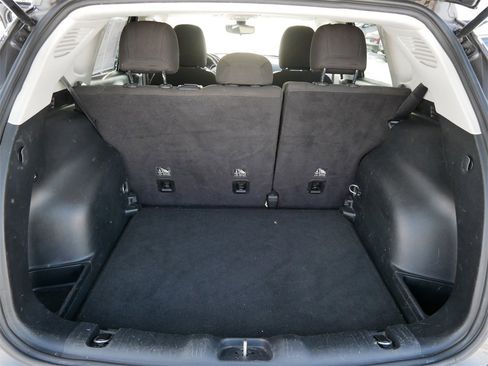 Used 2018 Jeep Compass Sport w/ Cold Weather Group image 18