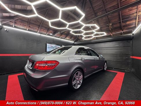 Used 2010 Mercedes-Benz E 350 Sedan image 3
