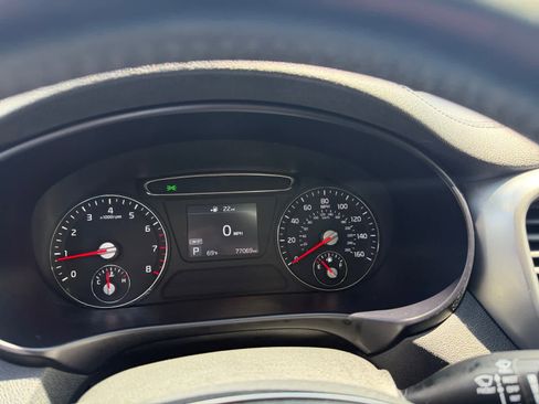 Used 2019 Kia Sorento AWD w/ LX Convenience Package image 5