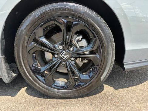 Used 2025 Honda Accord SE image 10