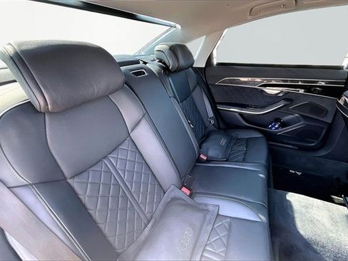 Used 2023 Audi S8 4.0T w/ S8 Executive Package image 29