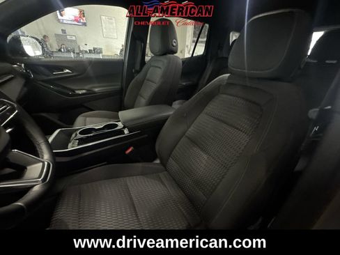 Used 2025 Chevrolet Equinox LT image 19