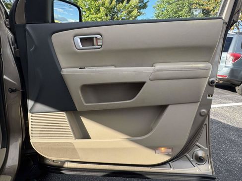 Used 2011 Honda Pilot EX-L image 8