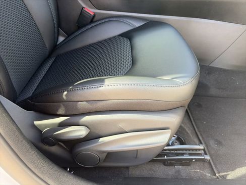 New 2026 Jeep Compass Latitude image 35