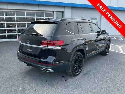 Used 2023 Volkswagen Atlas SE w/ Black Wheel Package image 7