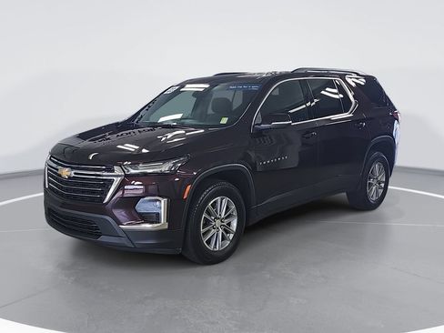Used 2023 Chevrolet Traverse LT FWD image 9