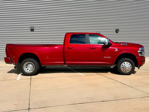 Used 2026 RAM 3500 Longhorn AWD/4WD image 2