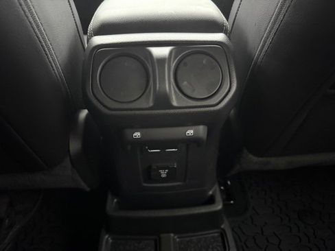 Used 2022 Jeep Wrangler Unlimited Sahara w/ Cold Weather Group image 11
