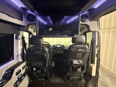 Used 2018 RAM ProMaster 3500 w/ Mopar Trailer Tow Group FWD image 19