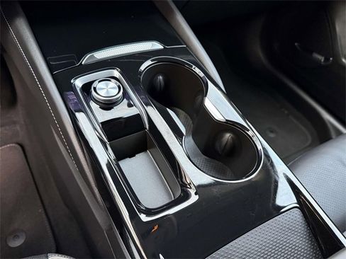 Certified 2025 Buick Envision Sport Touring image 17