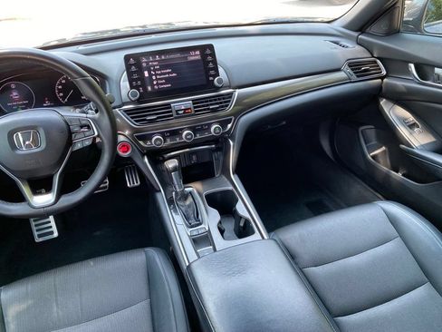 Used 2018 Honda Accord Sport image 27