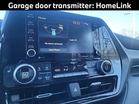 Used 2021 Toyota Highlander XLE image 16