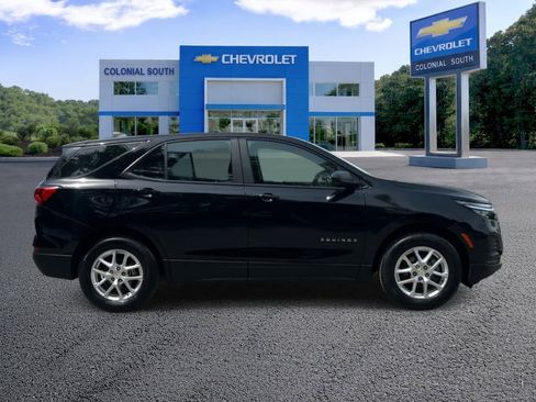Certified 2023 Chevrolet Equinox LS w/ Driver Confidence II Package AWD/4WD image 7