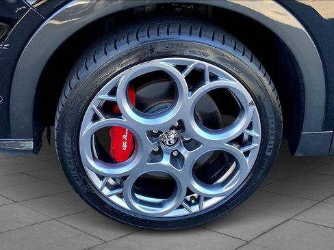 Used 2024 Alfa Romeo Tonale Veloce image 10