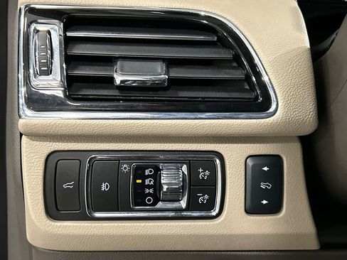 Certified 2023 Lincoln Navigator L Reserve AWD/4WD image 20