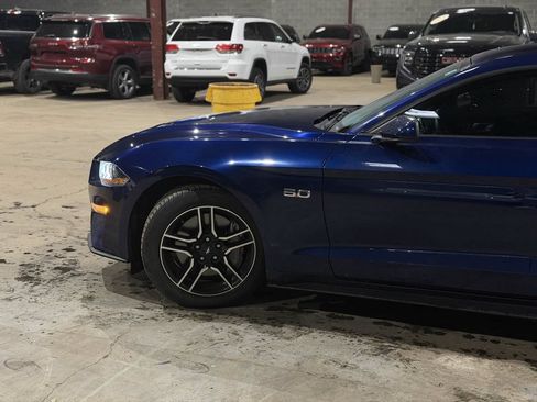 Used 2019 Ford Mustang GT RWD image 8