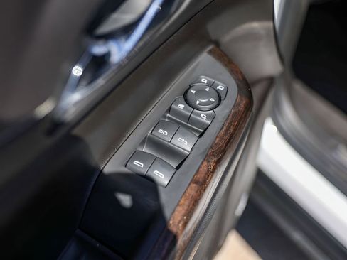 Used 2022 GMC Acadia Denali w/ Denali Ultimate Package image 23