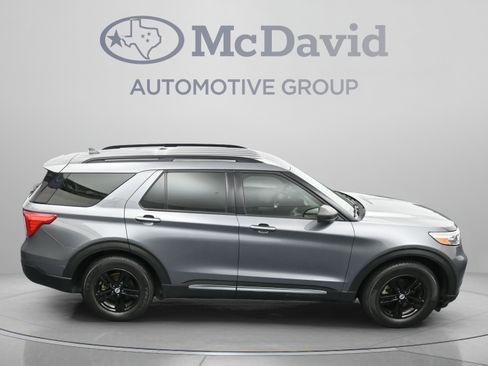 Used 2021 Ford Explorer XLT RWD image 39