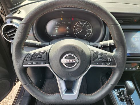 Certified 2024 Nissan Kicks SR w/ Exterior Package FWD image 9