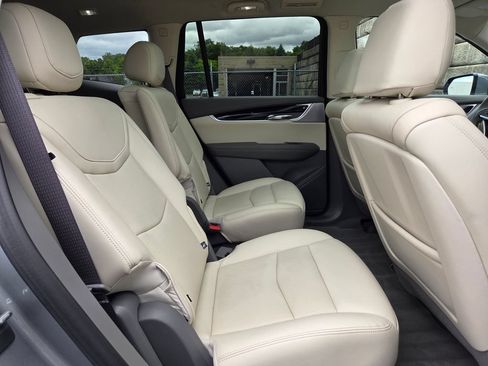 Certified 2024 Cadillac XT6 Premium Luxury w/ LPO, Floor Liner Package FWD image 38