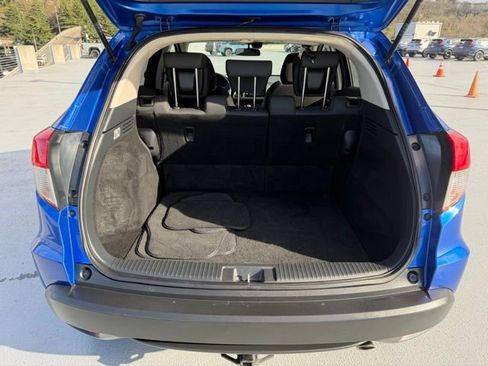 Used 2022 Honda HR-V EX image 9