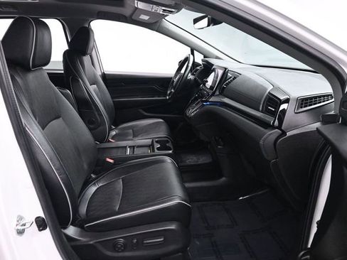 Used 2023 Honda Odyssey Elite image 19