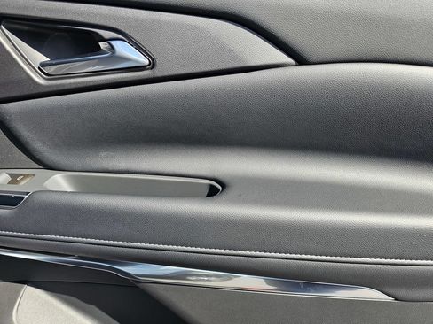 New 2026 Chevrolet Traverse LT w/ Enhanced Driving Package FWD image 11