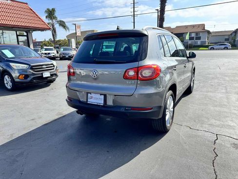 Used 2011 Volkswagen Tiguan SEL FWD image 5