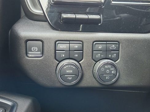 Used 2025 Chevrolet Silverado 1500 High Country w/ High Country Premium Package image 24