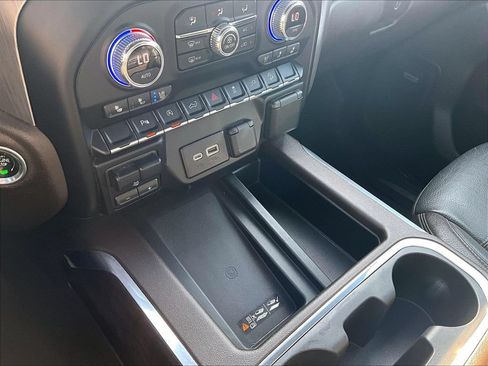 Used 2020 GMC Sierra 1500 Denali AWD/4WD image 33