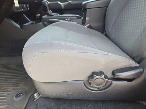 Used 2022 Toyota Tacoma SR w/ SR Convenience Package image 23