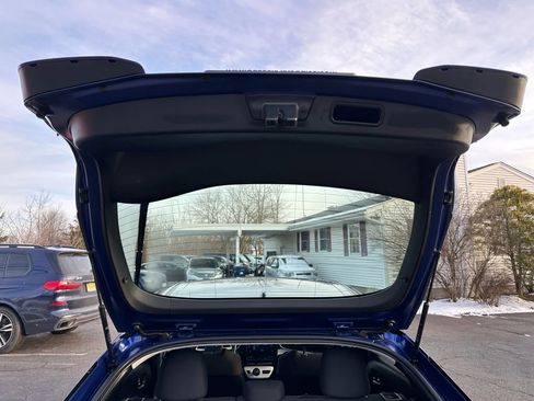 Used 2018 Toyota Prius Two image 31