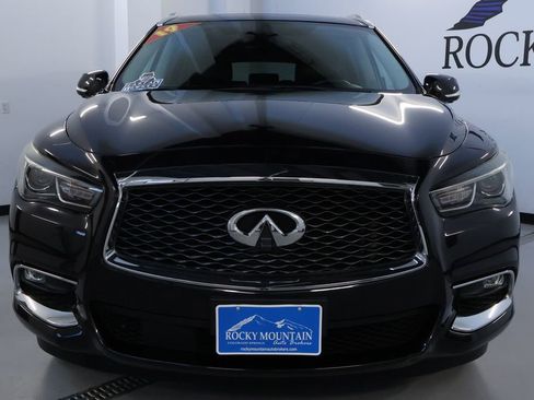 Used 2019 INFINITI QX60 Luxe w/ Essential Package image 2
