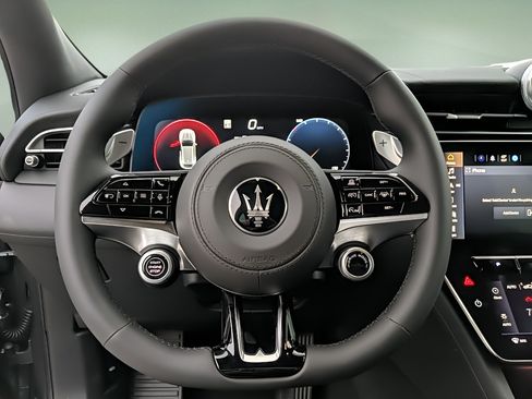 New 2023 Maserati Grecale GT AWD/4WD image 18