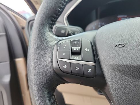 Used 2020 Ford Escape SEL FWD image 20